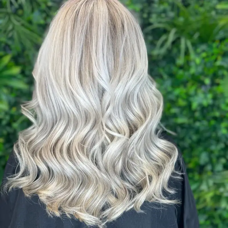 Blonde wavy long hair result