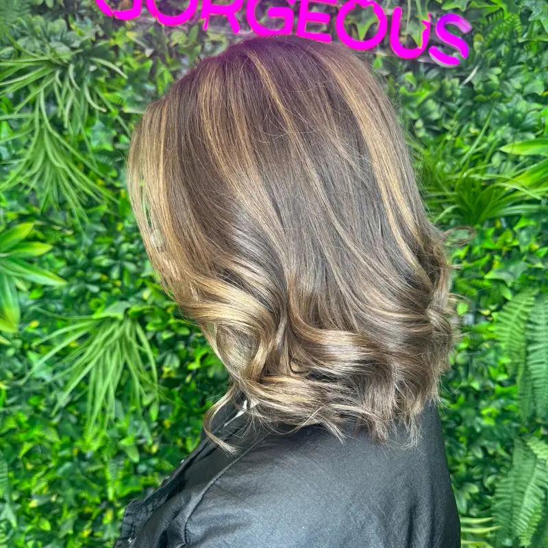 Brunette bob with highlights result